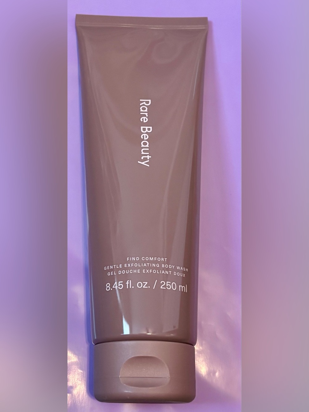 Rare Beauty Find Comfort Gentle Exfoliating Body Wash